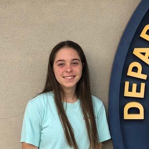 Meet your Posher, Olivia